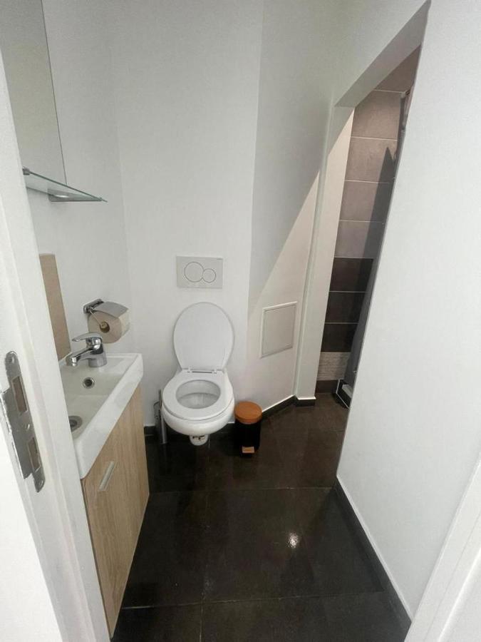 Schaerbeek Room 2 ブリュッセル エクステリア 写真