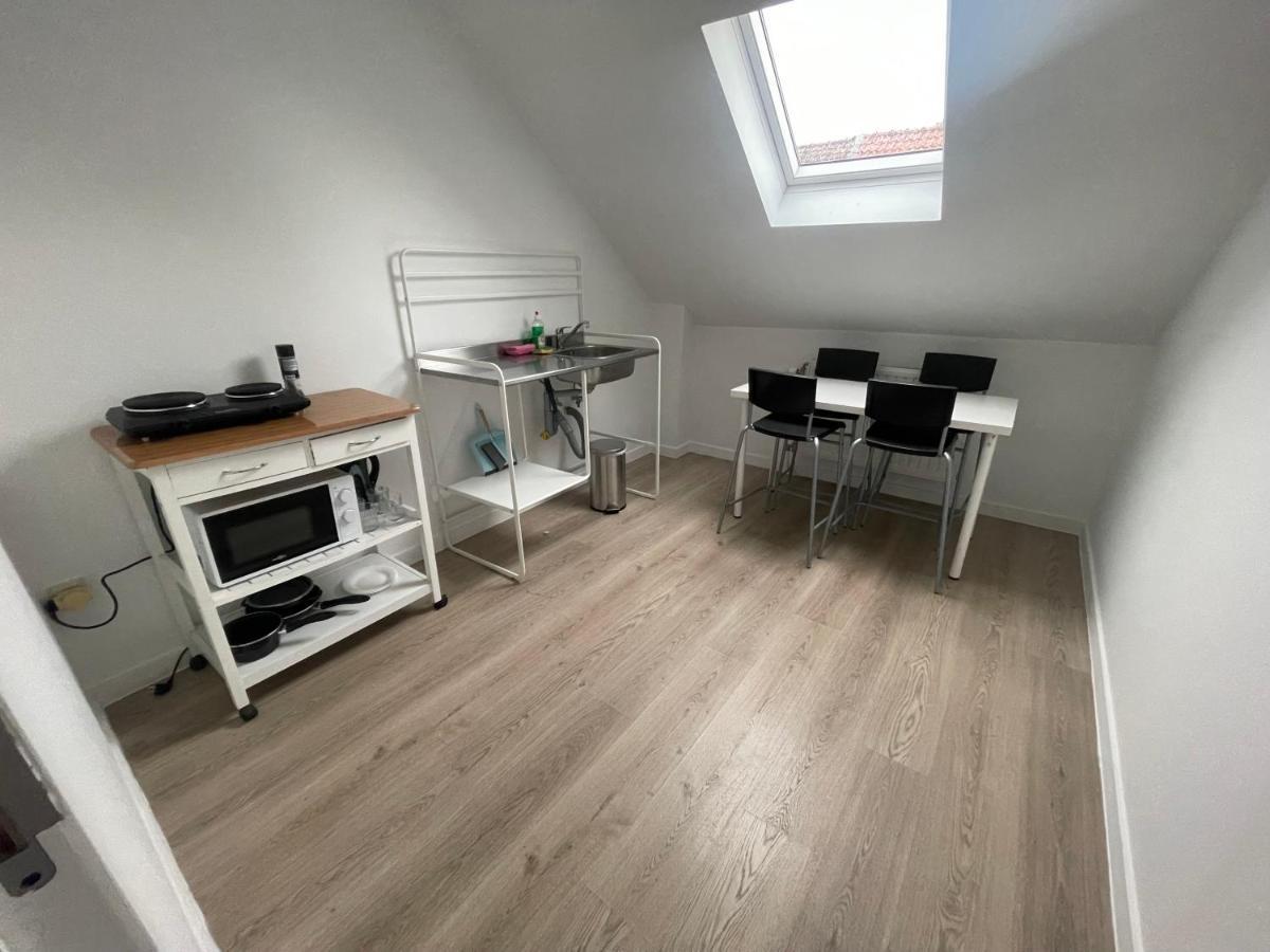 Schaerbeek Room 2 ブリュッセル エクステリア 写真